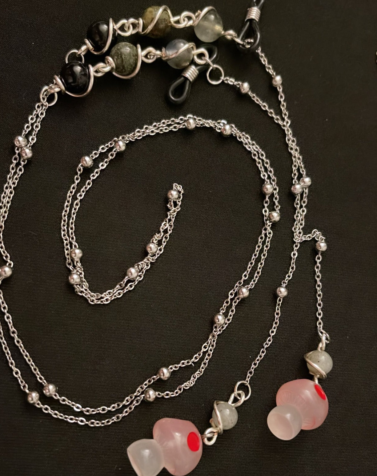 ✨ Elegant Silver Crystal Eyewear Chain with Glow-in-the-dark Red Mushroom Charm; Morganite, Obsidian, Bloodstone and Labradorite✨