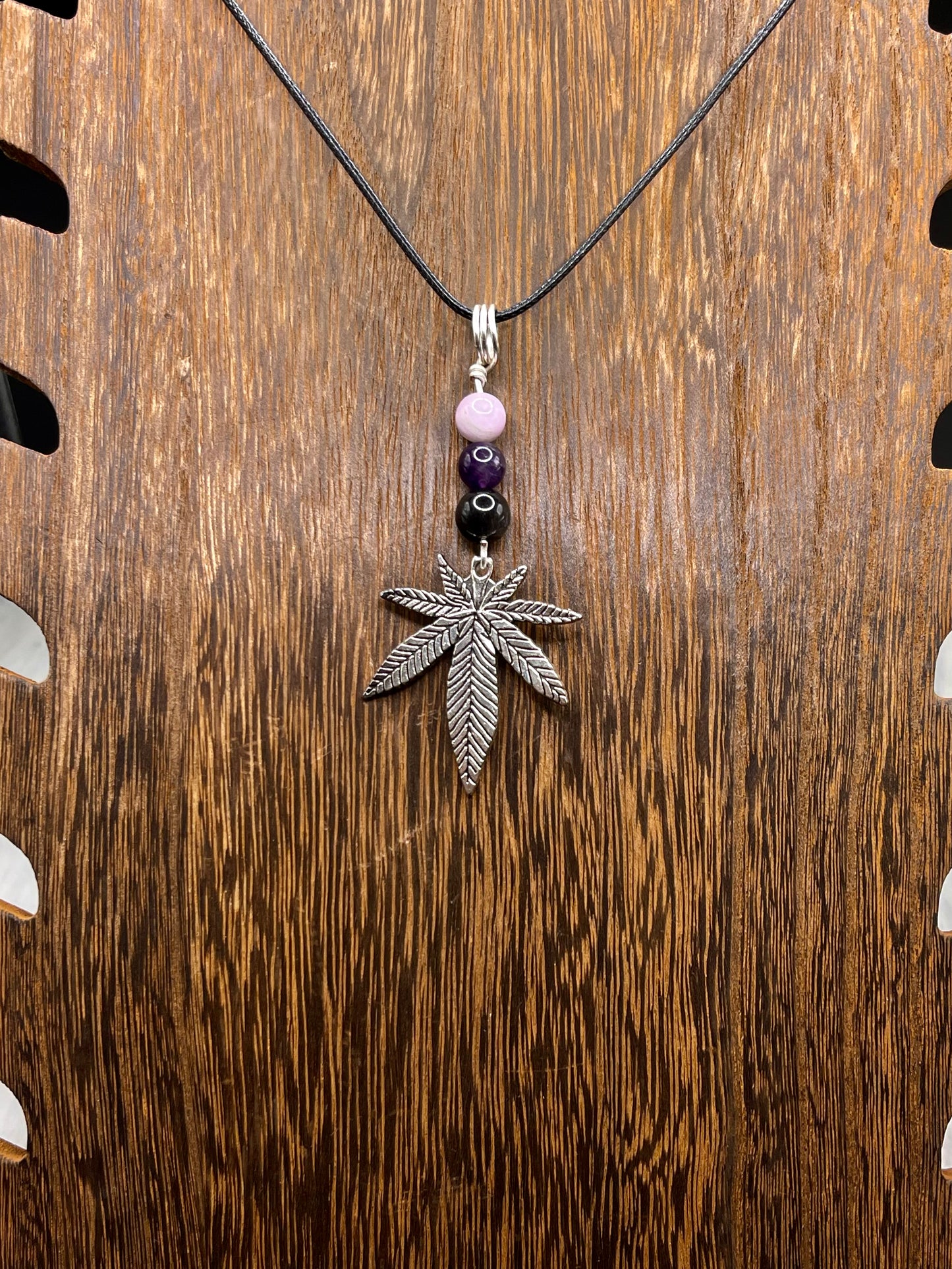✨ Nature’s Harmony: Kunzite, Amethyst and Silver Sheen Obsidian Crystal Necklace with Marijuana Leaf Charm ✨