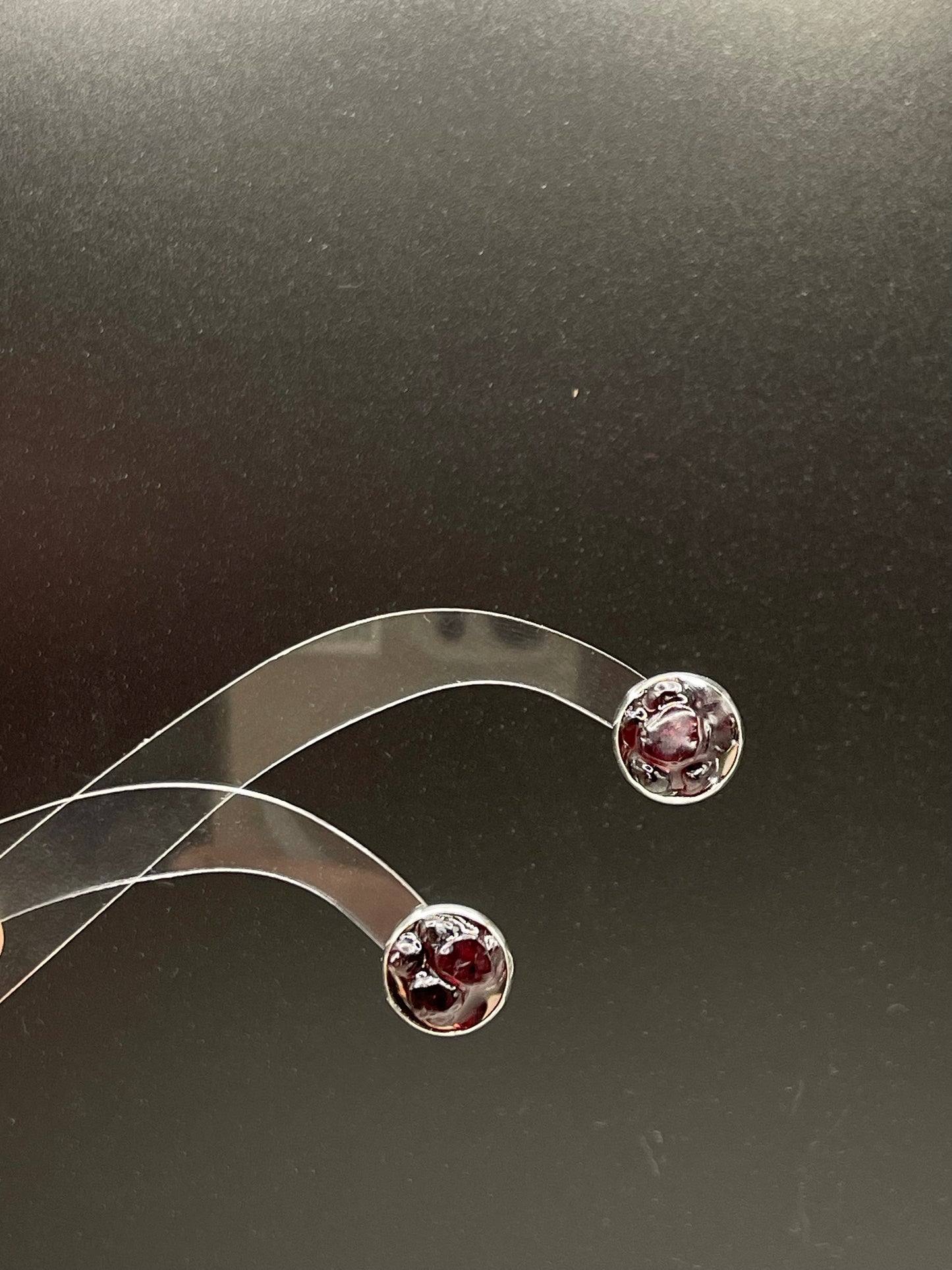 Radiant Simplicity: Silver Garnet Crystal Chip Stud Earrings for Effortless Elegance