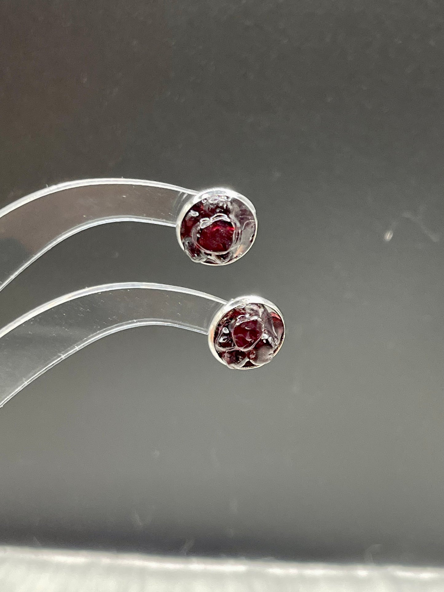 Radiant Simplicity: Silver Garnet Crystal Chip Stud Earrings for Effortless Elegance