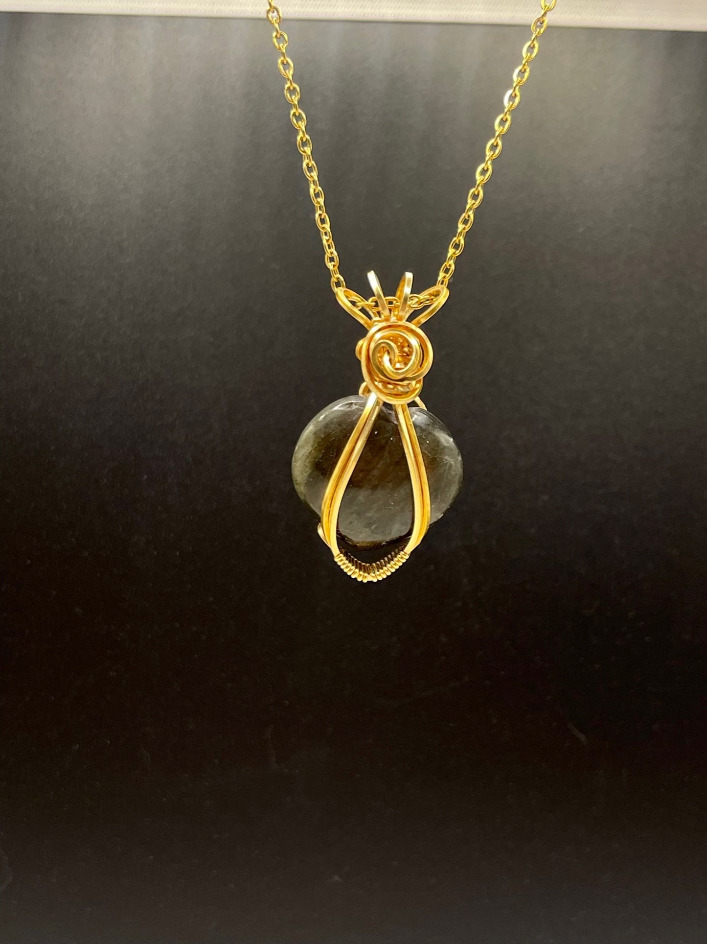 ✨ Mystical Radiance: Wire-Wrapped Labradorite Heart Necklace in Tarnish-Resistant Gold Plated Copper ✨