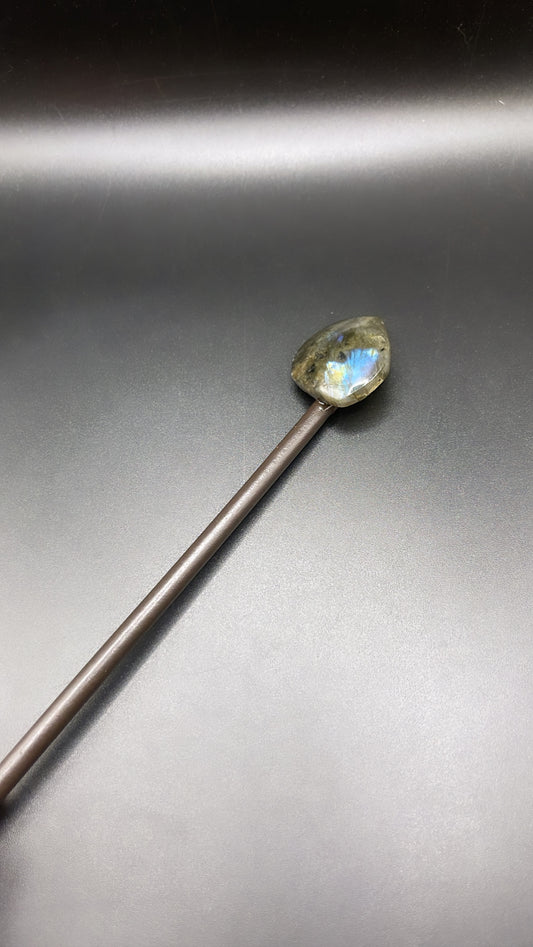 ✨ Mystical Aura: Wooden Crystal Hair Stick with Labradorite Charm ✨