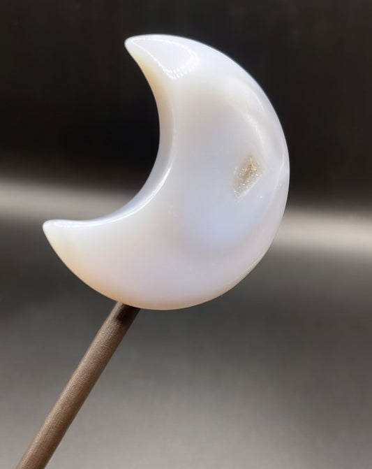 ✨ Lunar Harmony: Wooden Crystal Hair Stick with Druzy Agate Moon ✨